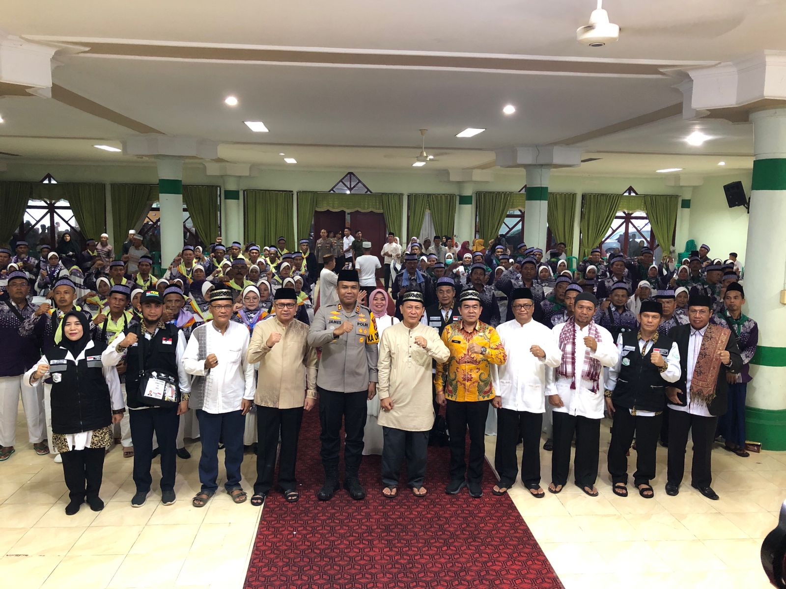 Jema’ah Haji Tulang Bawang 369 Orang Diberangkatkan