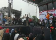 Ribuan Massa Pendukung Banjiri Kampanye Akbar SBW-Rozi